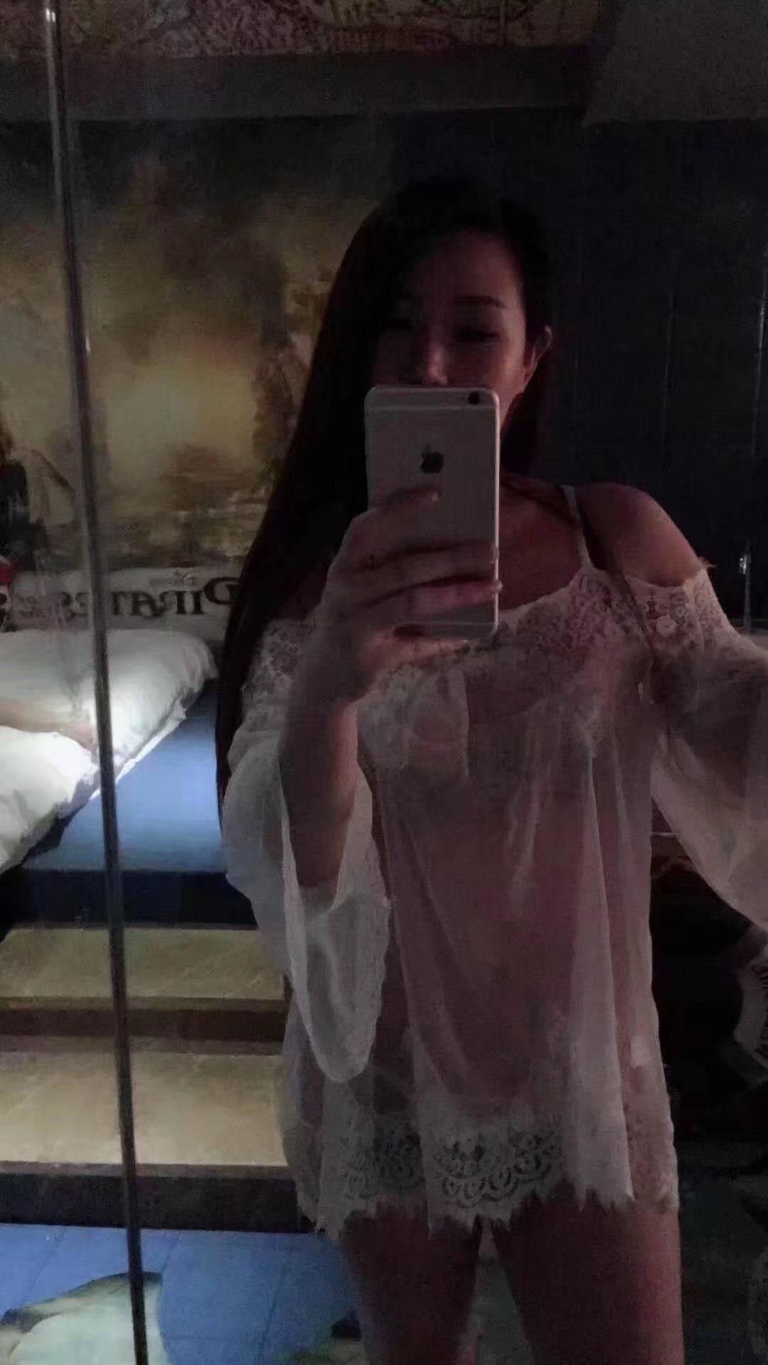 分享汉口漂亮又丰满的安安